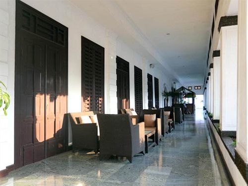 Hotel Merdeka Kediri Kediri  Exterior photo